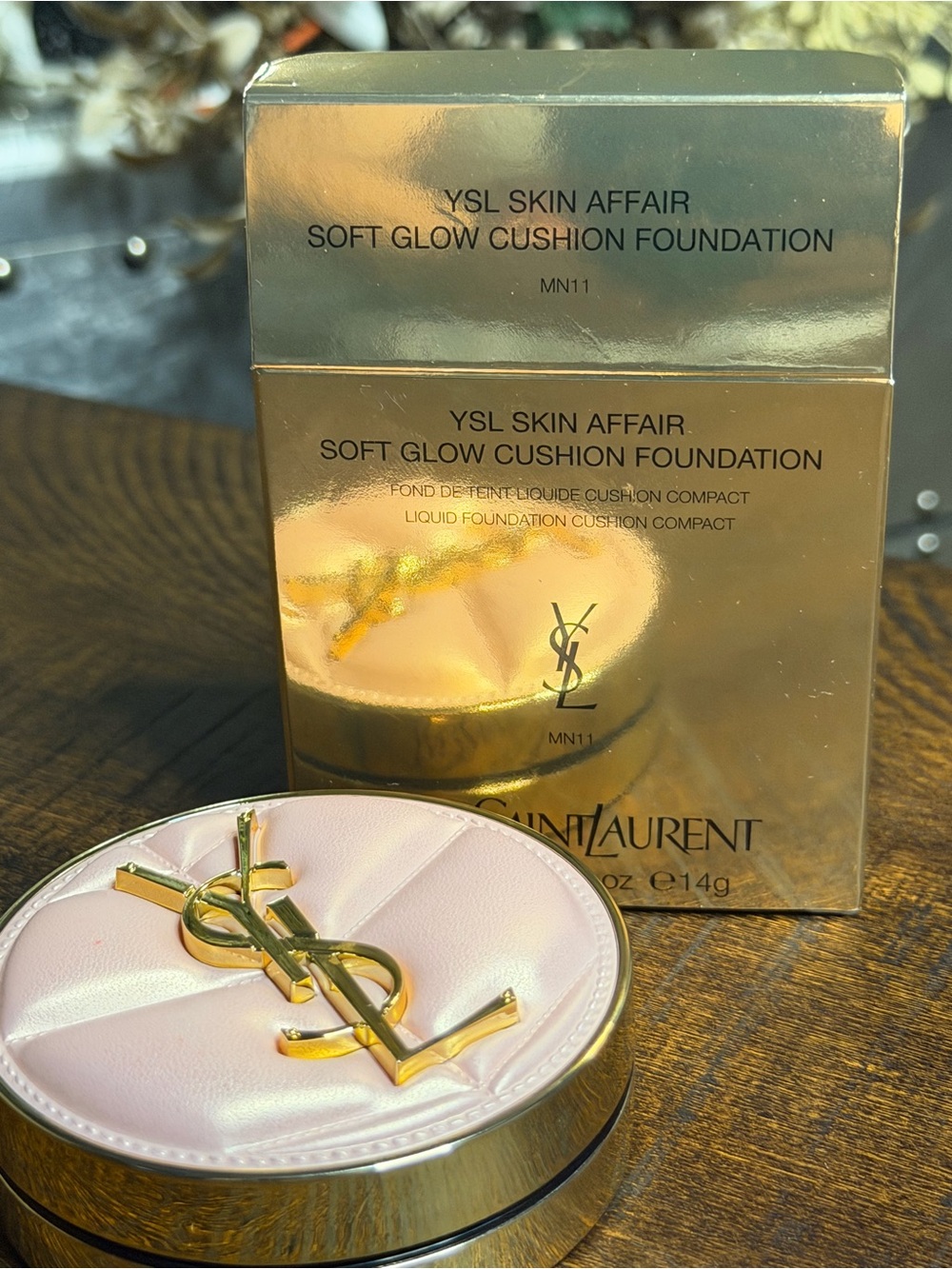 MN11-YSL  Skin Affair Soft Glow Cushion Foundation -NWB